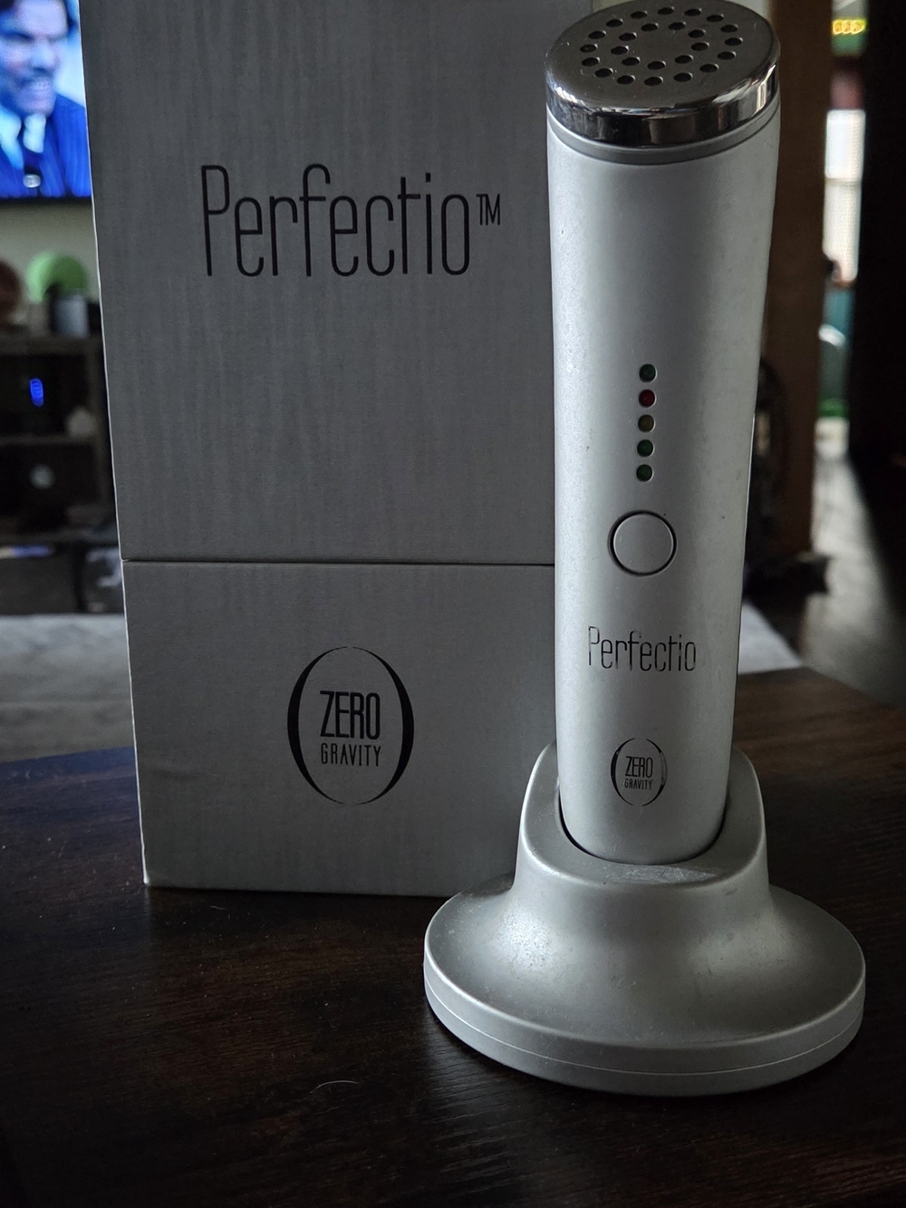 Perfectio Zero Gravity Silver Facial Treatment Device Red Light Therapy